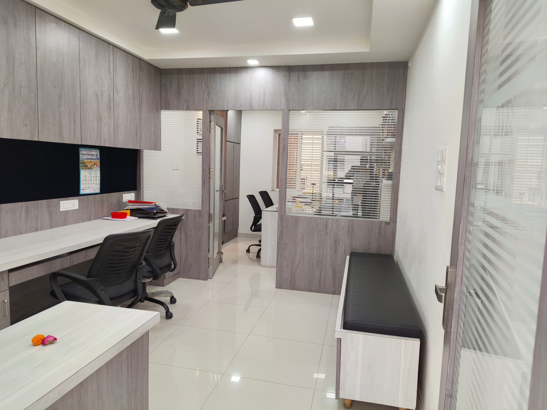 Smart Investments office 1